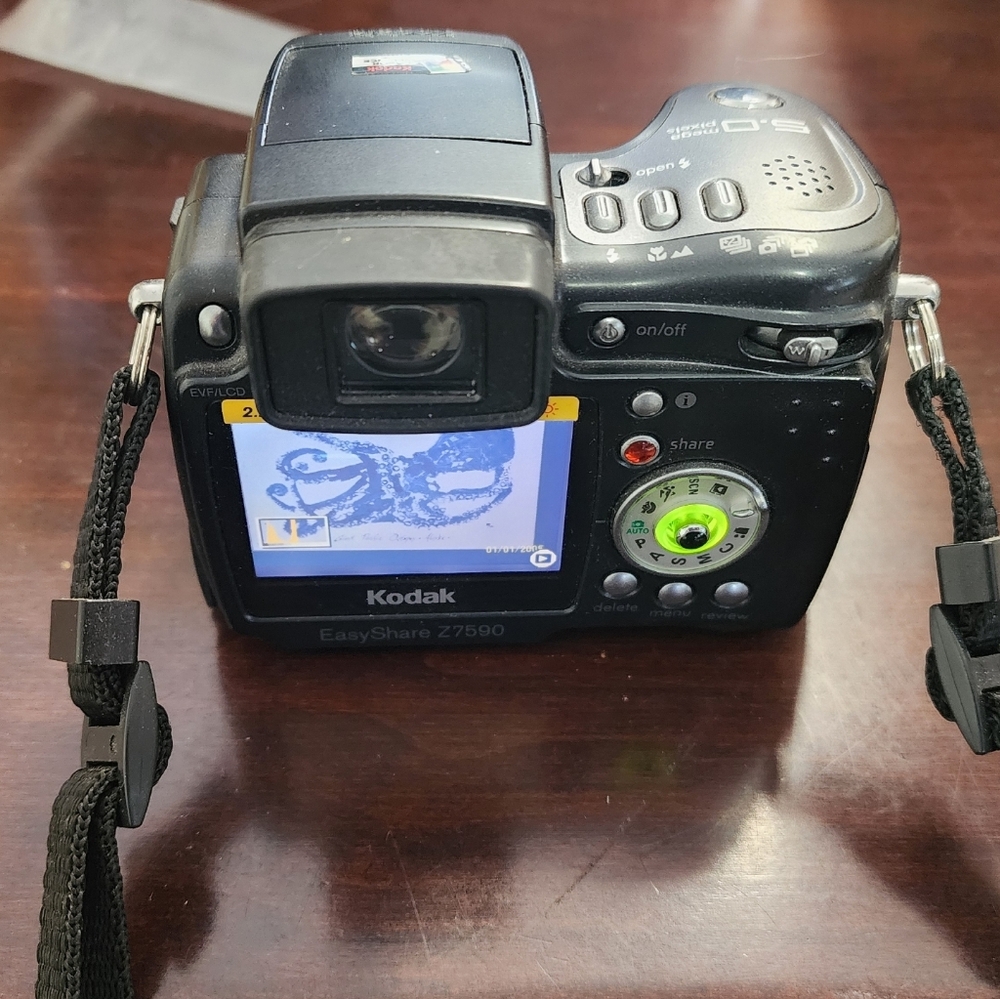 Kodak EasyShare Z7590 Black Digital Camera - 10X Zoom, 5.0 MP - Picture 16 of 16